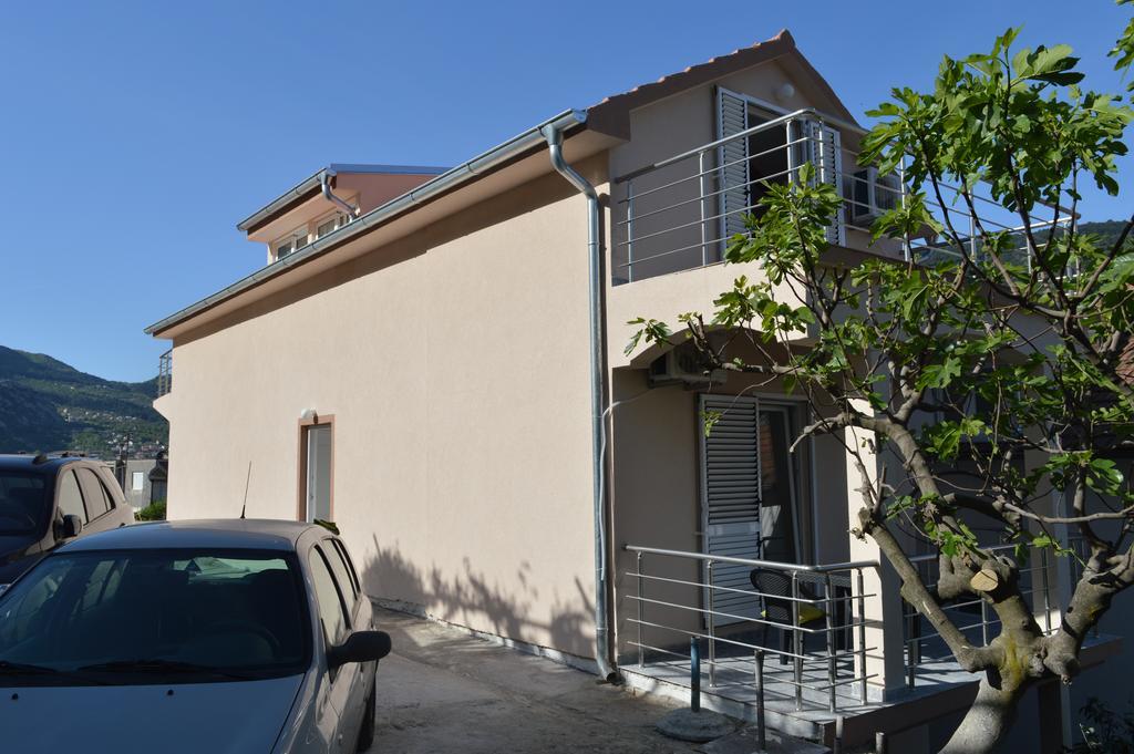 Apartments Coso Zlatne Njive Bb Kotor Dış mekan fotoğraf